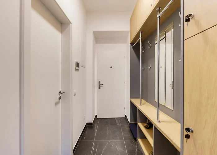 Maison 招待所 4*